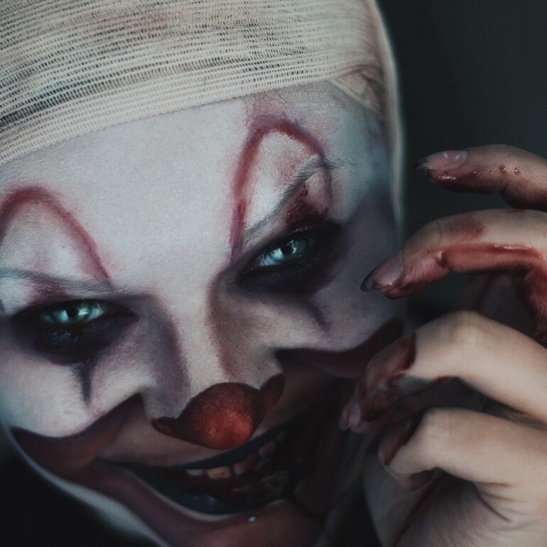 sfx,fx-smink,Specialeffekter,reklam,TV,sår,ärr,sårsmink,sårsminkning,Stockholm,Makeupartist,Makeup artist,scensmink,teatersmink