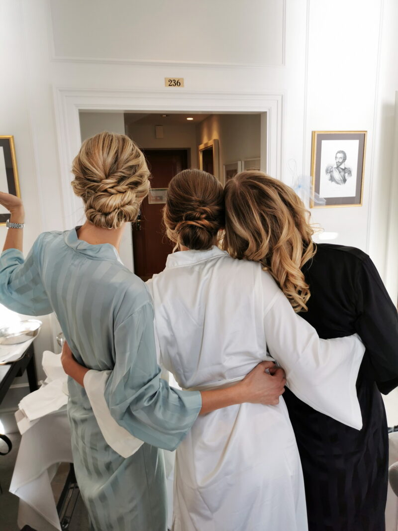 hårstyling,hårstylist,uppsättning,brud håruppsättning