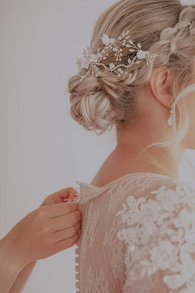 hårstyling,hårstylist,uppsättning,brud håruppsättning