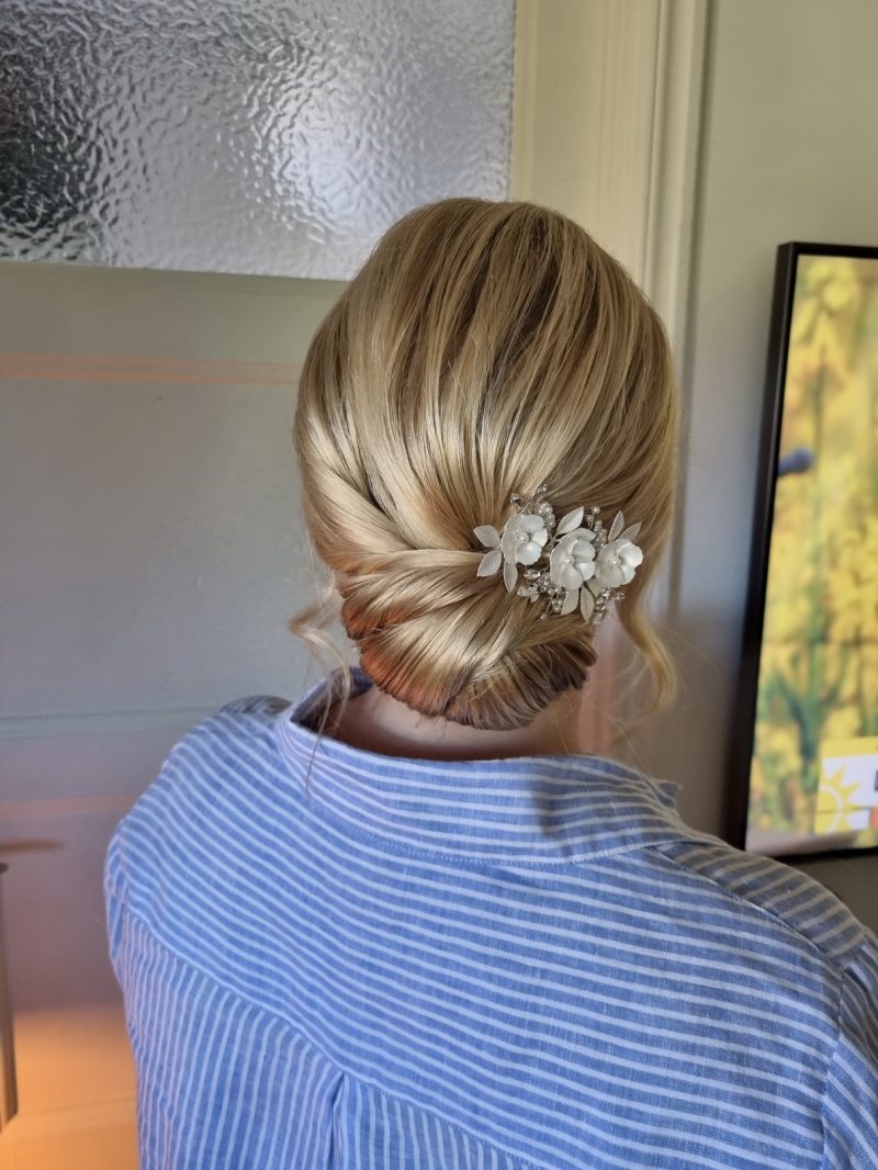 hårstyling till bröllop