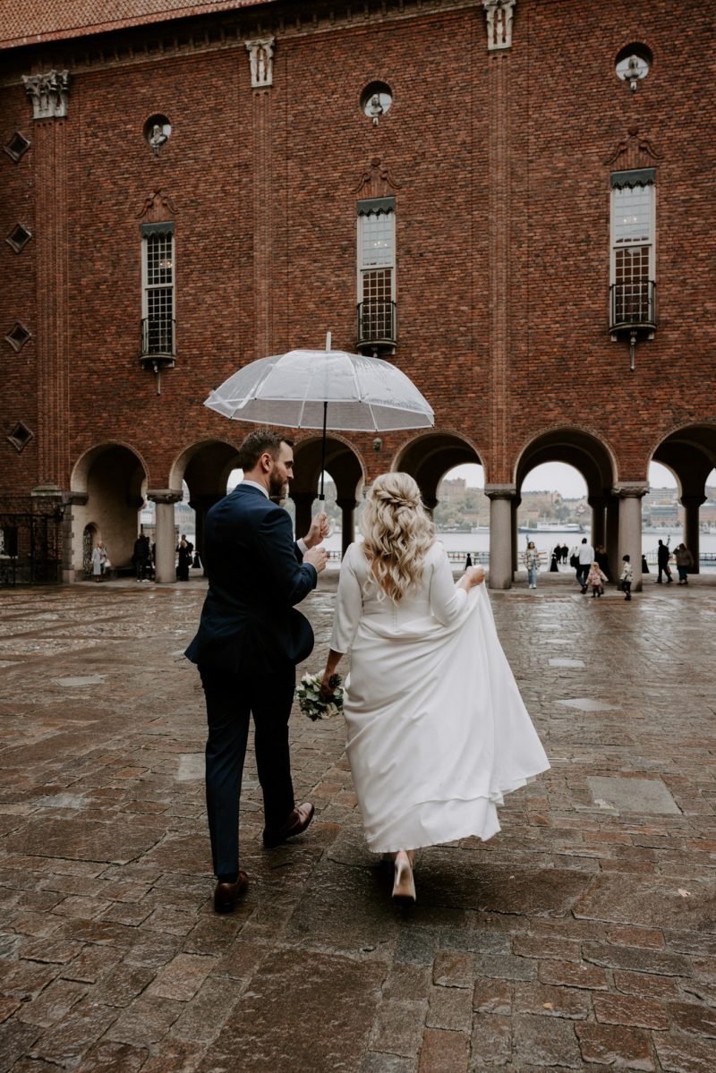 bröllop i stockholm kvinna med fint håruppsättning