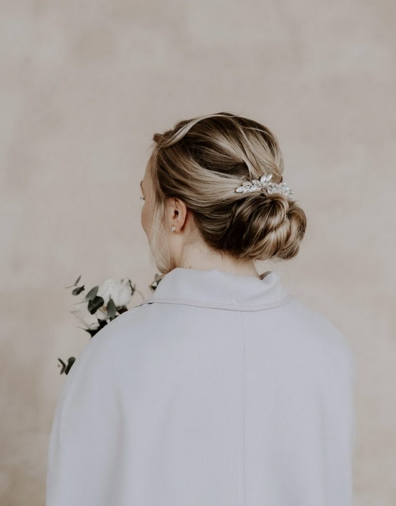 håruppsättning till bröllop