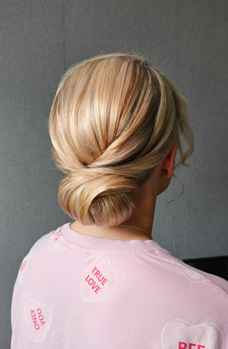 Enkel håruppsättning till bröllop och fest och tips på styling