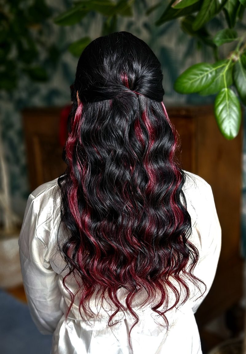 Sensuell bröllopsfrisyr med fallande lockar